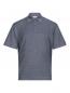 Preview: Das Bild zeigt ein kurzärmliges Poloshirt in dunkelblauer Farbe mit feinen, horizontalen Streifen. Es hat einen Kragen und drei Knöpfe auf der Vorderseite. Die Passform wirkt sportlich.
