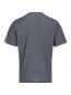 Preview: Das Bild zeigt ein graues T-Shirt mit einem einfachen, gestreiften Muster. Es hat kurze Ärmel, einen runden Halsausschnitt und eine lockere Passform. An der linken Seite ist ein kleines Logo.