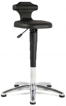The stool has a round, black seat with a back support. The height is adjustable and the base is made of silver metal with five wheels.
