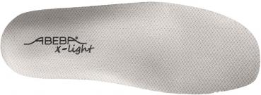 The image shows a bright, simple insole with a textured surface. The inscription "ABEBRA x-light" is on the sole. The shape is slightly curved.