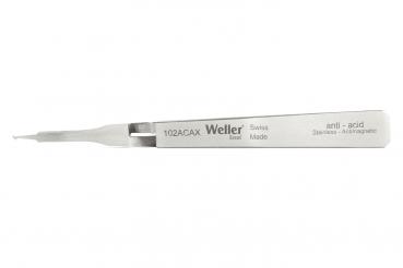 Das Bild zeigt eine spitze, schmale Pinzette aus Metall mit einer glänzenden Oberfläche. Auf der Seite sind die Aufschrift ?Weller? und die Modellnummer ?102ACAX? zu sehen.