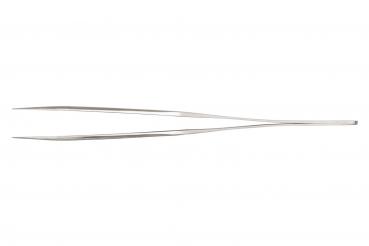 Das Bild zeigt eine lange, schlanke, metallische Pinzette. Sie hat zwei spitze Enden und verjüngt sich zur Mitte hin, ideal zum Greifen kleiner Gegenstände. 