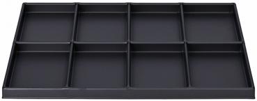 Das Bild zeigt eine schwarze Ablage mit neun rechteckigen Fächern, die gleichmäßig angeordnet sind. Jedes Fach ist gleich groß und bietet Platz für verschiedene Gegenstände.