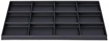 Das Bild zeigt ein schwarzes Tablett mit 15 gleichmäßigen Fächern. Es hat eine flache Form und die Fächer sind rechteckig angeordnet, ideal für die organisierte Aufbewahrung kleiner Gegenstände.