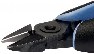 Das Bild zeigt eine Zange mit scharfen, spitzen Klingen, die zum Schneiden verwendet werden. Die Griffe sind schwarz mit blauen Gummielementen, die für besseren Halt sorgen.