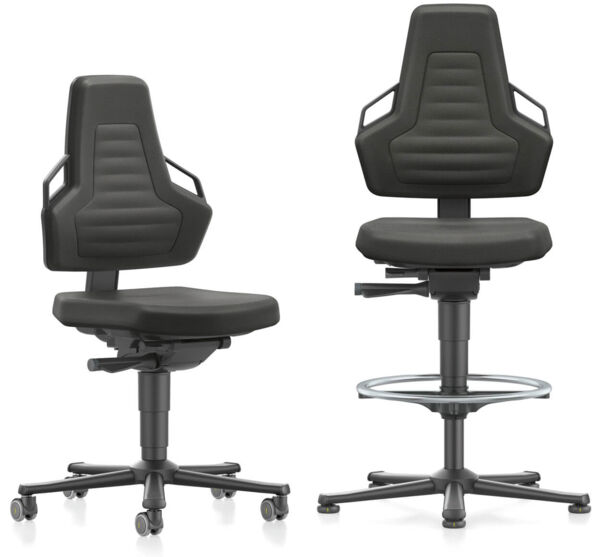The chair is ergonomically designed with a high, slightly curved backrest and a wide, flat seat. It is in black and has five swivel casters. Height adjustable.