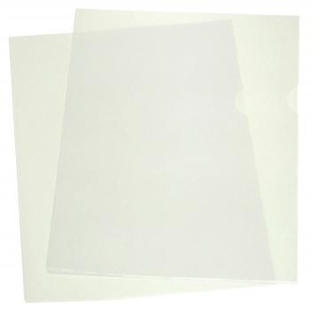 Das Bild zeigt zwei transparente Klarsichthüllen, eine offen liegend und eine leicht überlappend. Sie sind aus dünnem, flexiblem Plastik und ermöglichen das Aufbewahren von Dokumenten.