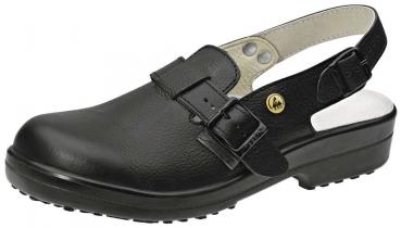 Der Schuh ist ein schwarzer Clog mit einem Fersenriemen und einer verstellbaren Schnalle. Er hat eine dicke, rutschfeste Sohle und eine gepolsterte Innensohle für Komfort.