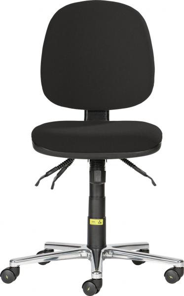 The chair has a round, padded seat and a high backrest. It is completely black and sits on a chromed base with five casters, allowing for flexible movement.