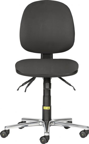 The chair has a black, padded seat and backrest. It stands on a chrome-plated base with five casters that are easily movable. Ergonomically designed for comfort.