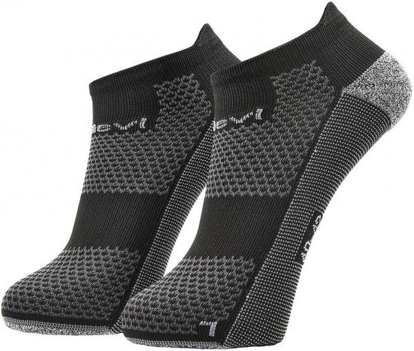 The image shows a pair of short, black socks with gray, textured patterns. They are ergonomically shaped and have a slim fit, ideal for athletic shoes.