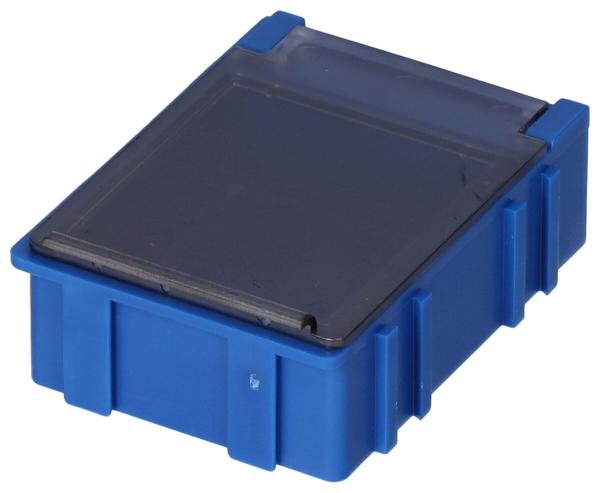 Das Bild zeigt eine blaue Kunststoffbox mit einem transparenten Deckel. Die Box hat eine quadratische Form und robuste Seiten mit Rillen, die für besseren Halt sorgen.