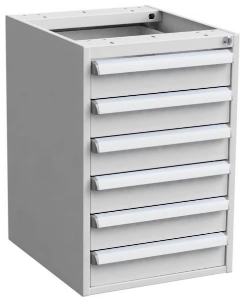 Der Schrank ist grau und rechteckig mit sieben horizontalen, flachen Schubladenfronten. Er hat eine offene Oberseite und eine klare, schlichte Form, ideal für die Aufbewahrung.