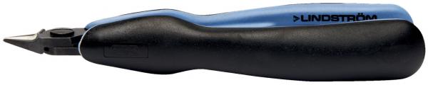 Das Bild zeigt einen Stift mit einer ergonomischen Form. Die Griffseite ist schwarz und die obere Seite ist blau. Die Spitze ist schmal und spitz, geeignet zum Schreiben oder Zeichnen.