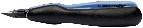 Das Bild zeigt einen schwarzen Stift mit einem blauen Griff. Die Spitze ist schmal und spitz, geeignet für präzise Linien. Der Griff hat ergonomische Konturen für besseren Halt.