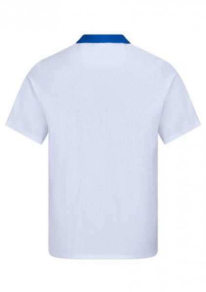 Das Bild zeigt ein kurzes, weißes T-Shirt von hinten. Der Kragen ist blau, der Stoff wirkt leicht und weich. Es hat keine weiteren Muster oder Aufdrucke.