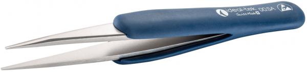 Das Bild zeigt eine spitze Pinzette mit einem blauen, rutschfesten Griff. Die Spitzen sind aus glänzendem Metall und leicht auseinandergeklappt, was ihre präzise Anwendung betont.