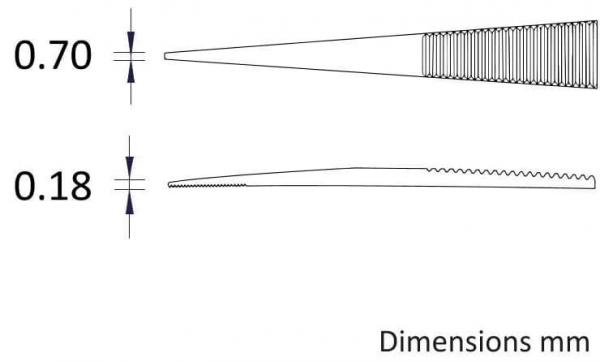 The image shows two comb shapes with different dimensions: above, a comb with a width of 0.70 mm and below, a comb with 0.18 mm. Both are depicted in a sketchy manner.