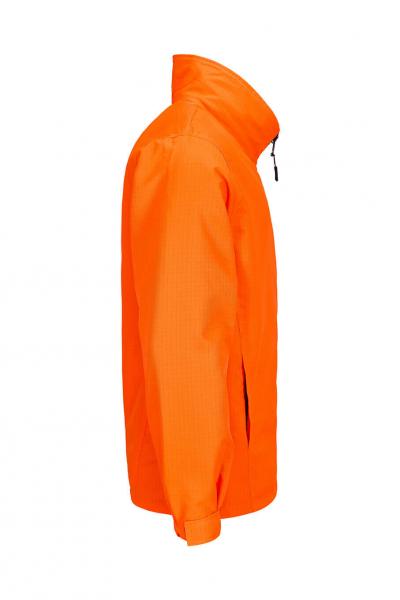 Das Bild zeigt eine leuchtend orangefarbene Jacke im Profil. Sie hat einen Stehkragen und einen Reißverschluss, mit einer schlanken Passform und seitlichen Taschen.
