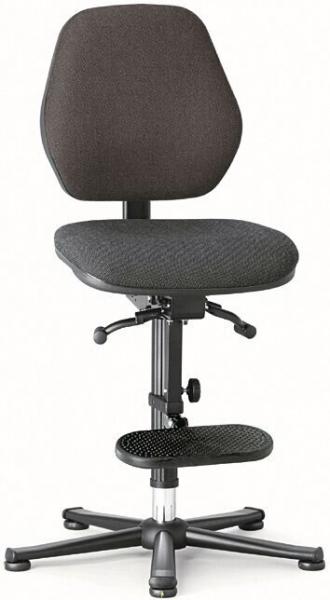 The chair has a softly padded seat and backrest in dark gray. It stands on a stable base with five casters and has adjustable height options and a footrest.