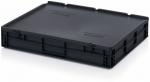 Preview: Das Bild zeigt eine quadratische, flache Kunststoffbox in Schwarz. Sie hat stabile Seitenwände und ist leicht angewinkelt, ideal zum Stapeln oder Transportieren von Gegenständen.