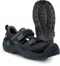 Preview: Es sind schwarze Schuhe mit zwei breiten Klettverschlüssen. Die Sohle hat ein strukturiertes Profil für besseren Halt. Der Schuh ist sportlich und geeignet für Outdoor-Aktivitäten.