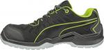 Preview: Der Schuh ist sportlich, hat eine schwarze Oberseite mit grünlichen Akzenten. Er ist flach und hat eine rutschfeste Sohle, ideal für Aktivitäten im Freien und eine gute Dämpfung.