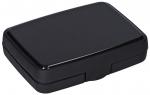 Preview: Es handelt sich um eine rechteckige, flache Box in Schwarz. Sie hat abgerundete Kanten und eine einfache Klappöffnung. Die Oberfläche ist glatt und glänzend.