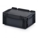 Preview: Das Bild zeigt eine schwarze, rechteckige Kunststoffbox mit einem flachen Deckel. Sie hat seitliche Clips zum Verschließen und eine robuste, schlichte Struktur.