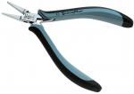 Preview: Das Bild zeigt eine spitze Zange mit silbernem Metallkopf und ergonomischen, blaue gummierten Griffen. Die Griffe sind teils schwarz und teils blau, was einen angenehmen Halt bietet.