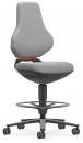 Preview: The chair has a high, ergonomic backrest and a soft, gray seat. It stands on a swiveling base with casters and has a footrest in the middle.