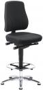 Preview: The chair has a high, padded backrest and a black seat. The height is adjustable. It stands on a chrome base with five casters.